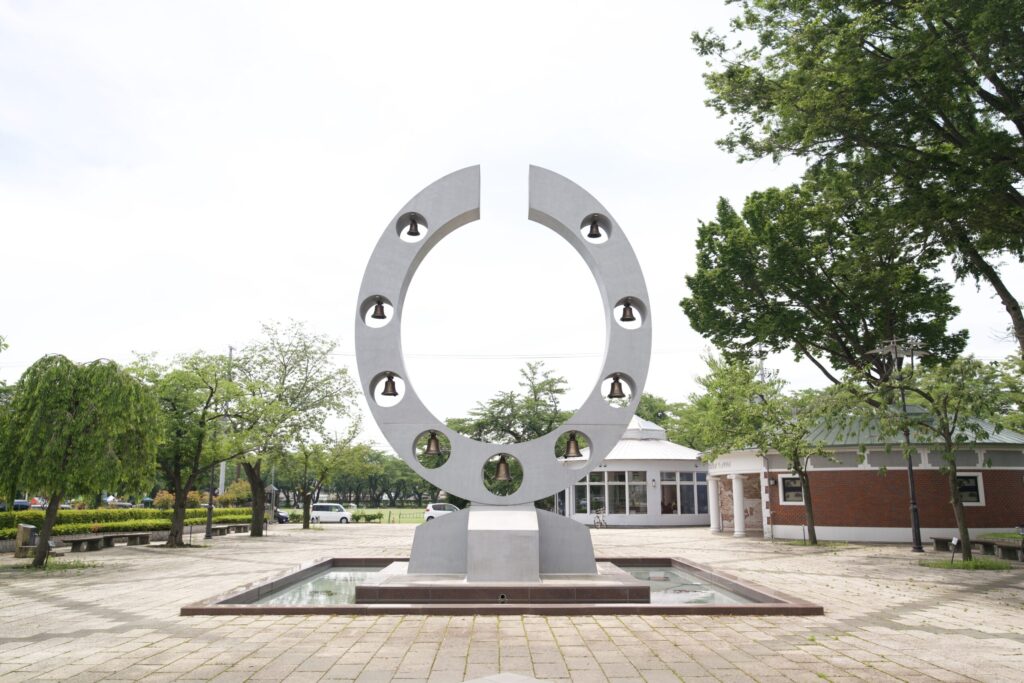 桜の広場0001